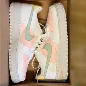Nike Air Force 1